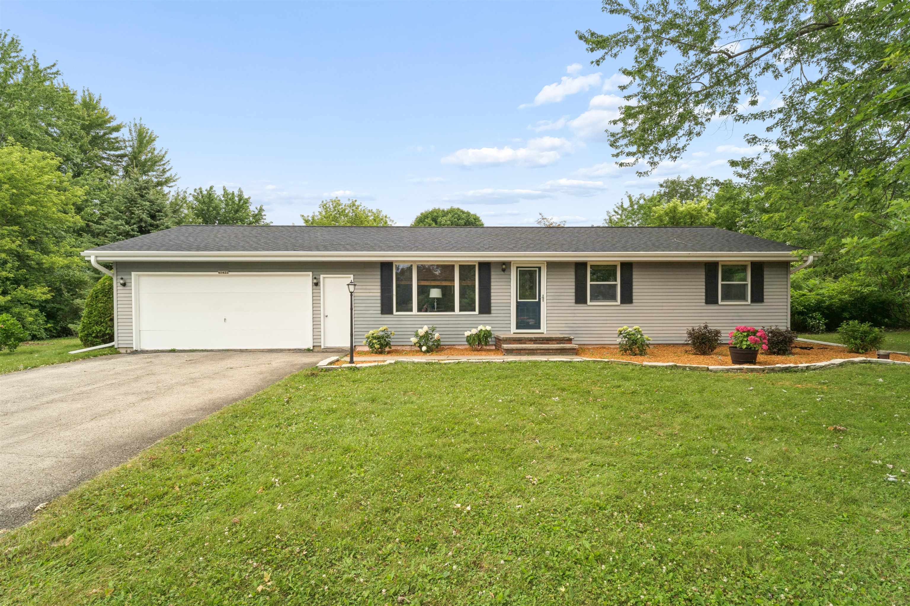 N1422 Greenwood Road
