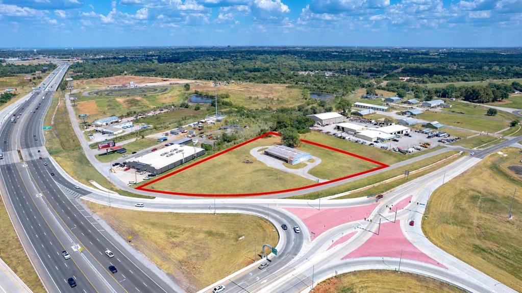 This 3.26-acre tract is located in the City of Goldsby with a Norman address and offers prime visibility from I-35, which sees over 63,000 vehicles per day, along with 24,000 VPD on Highway 9.Positioned just east of Riverwind Casino, the property is zoned industrial and includes city water, natural gas, septic system, and 3-phase power.A 6,000 SF wood-frame building sits on-site. Surrounded by ongoing development and situated near a major intersection, this site is ideally suited for a variety of commercial or industrial uses.