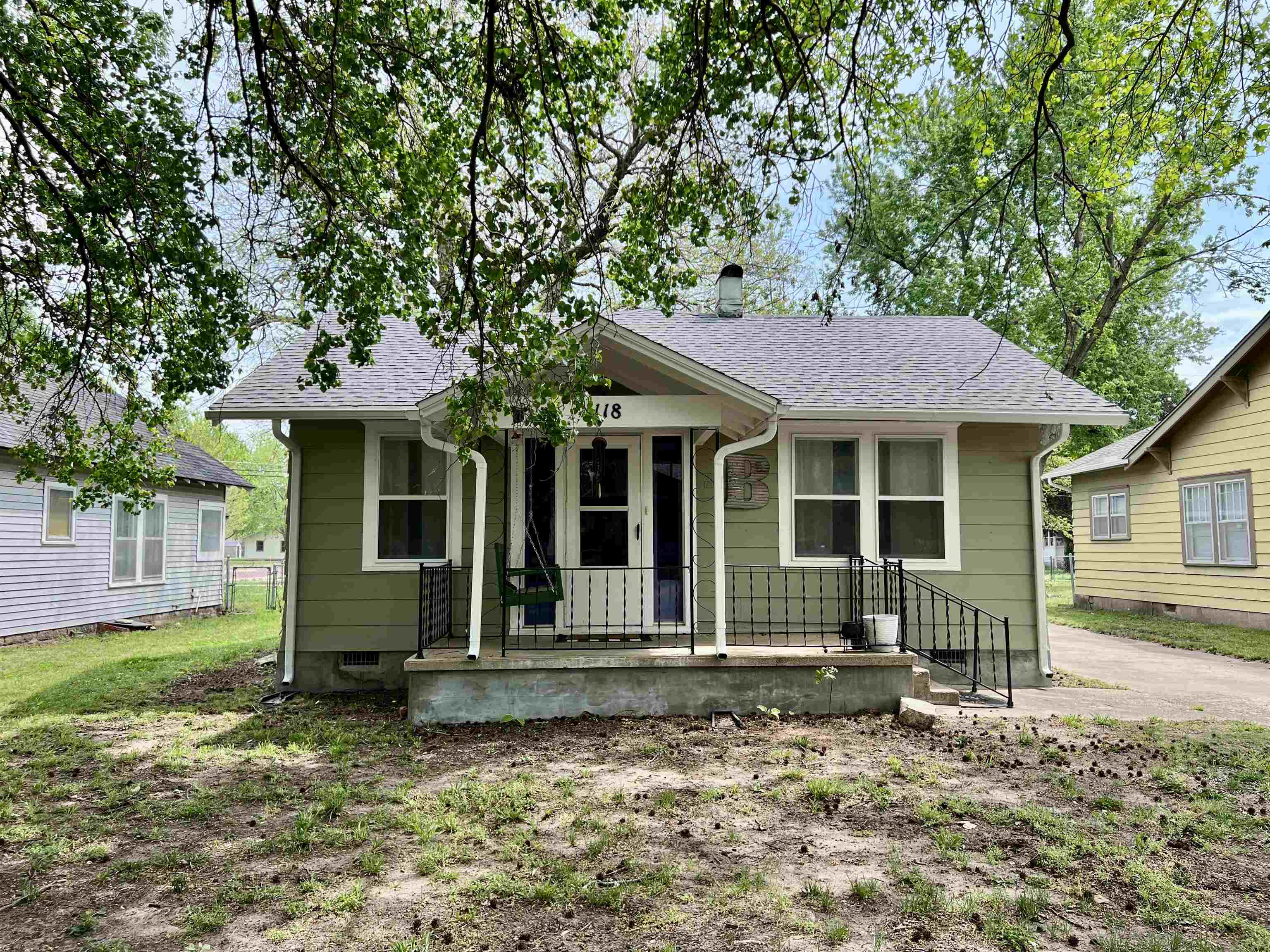 1118 N B