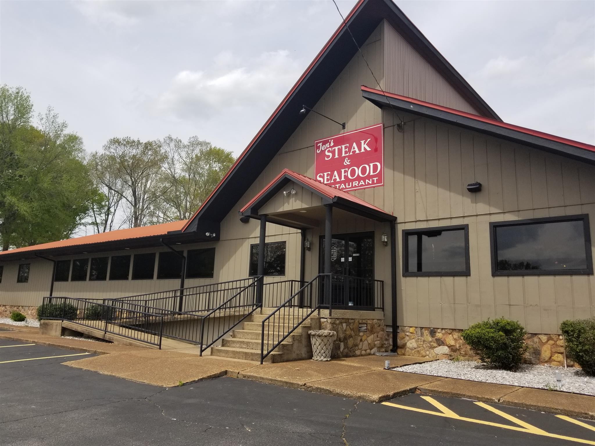 Going Restaurant at the Hurricane Mills Exit 143 On I-40 JEN'S STEAK AND SEAFOOD.  Building and All equipment.  2 Dining Rooms, Max seating 173. Totally Renovated 2016 interior, exterior and all furnishings including Equipment.  See Attached List of Amenities and Floor Plan.  Welcome a New Business, Franchise, Make this your Own Business!!!