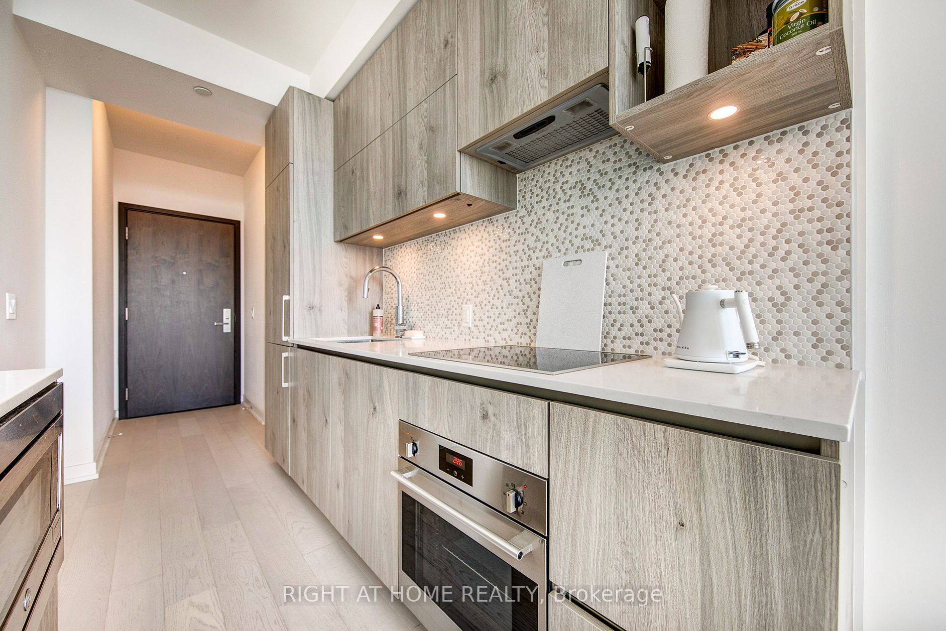 1 Yorkville Ave 3503