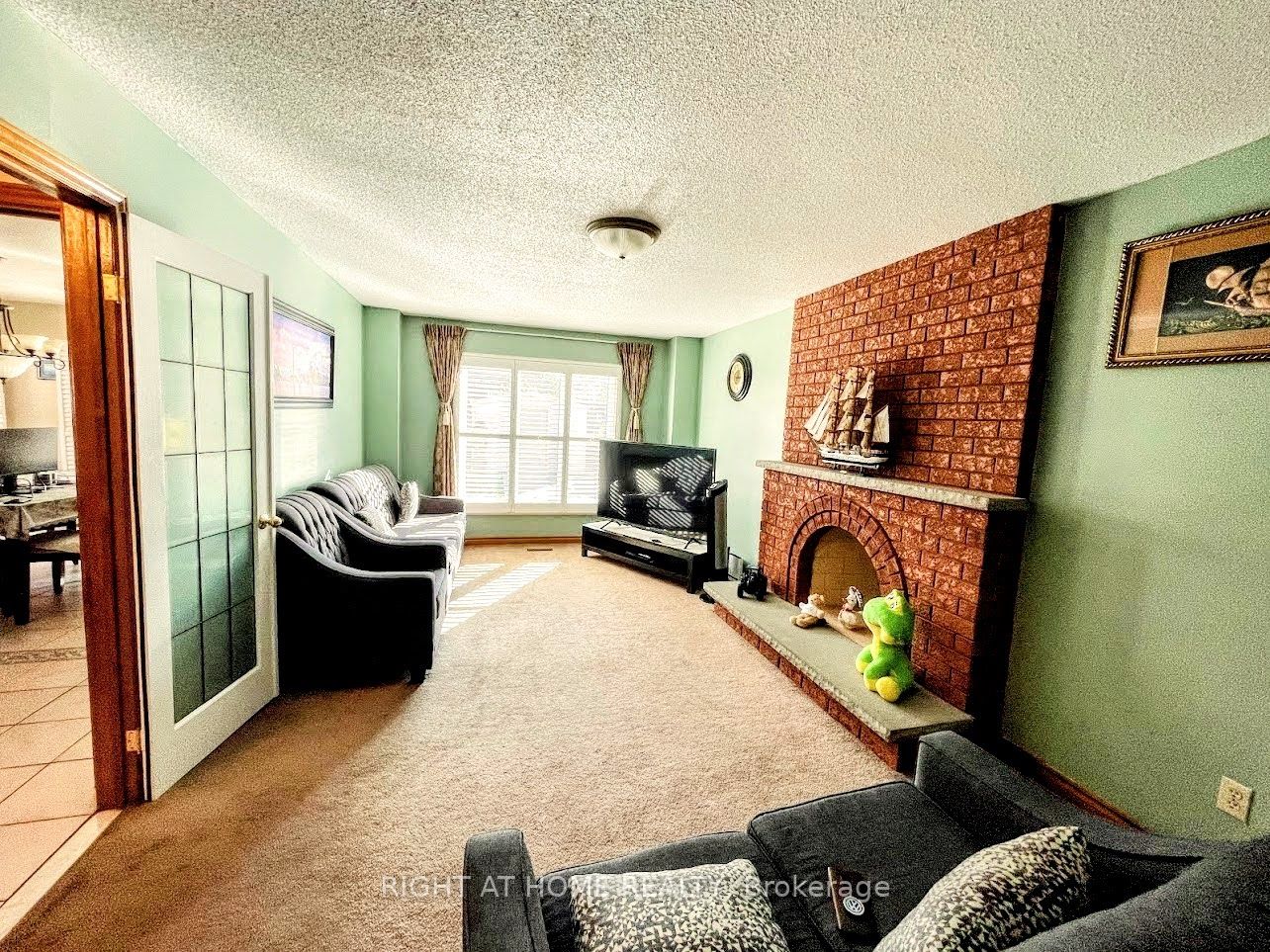 164 Saddle Tree Cres