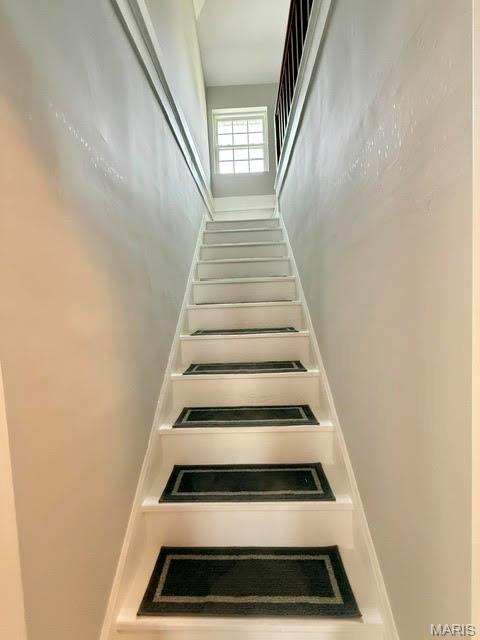 2416 Broadway