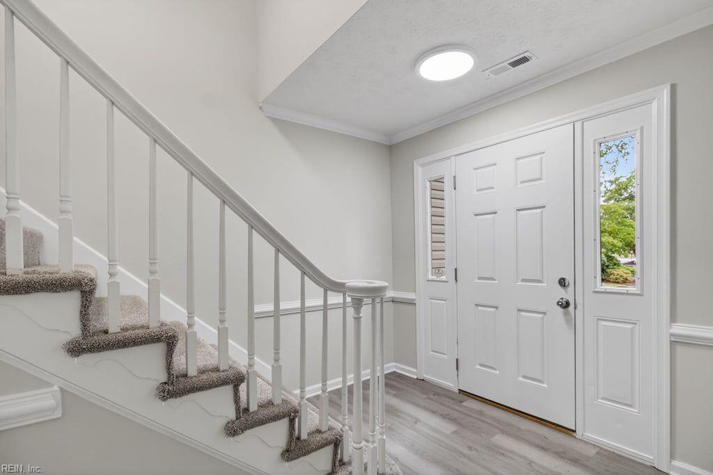 824 Lancaster Lane