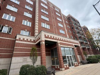 675 Pearson Street 804