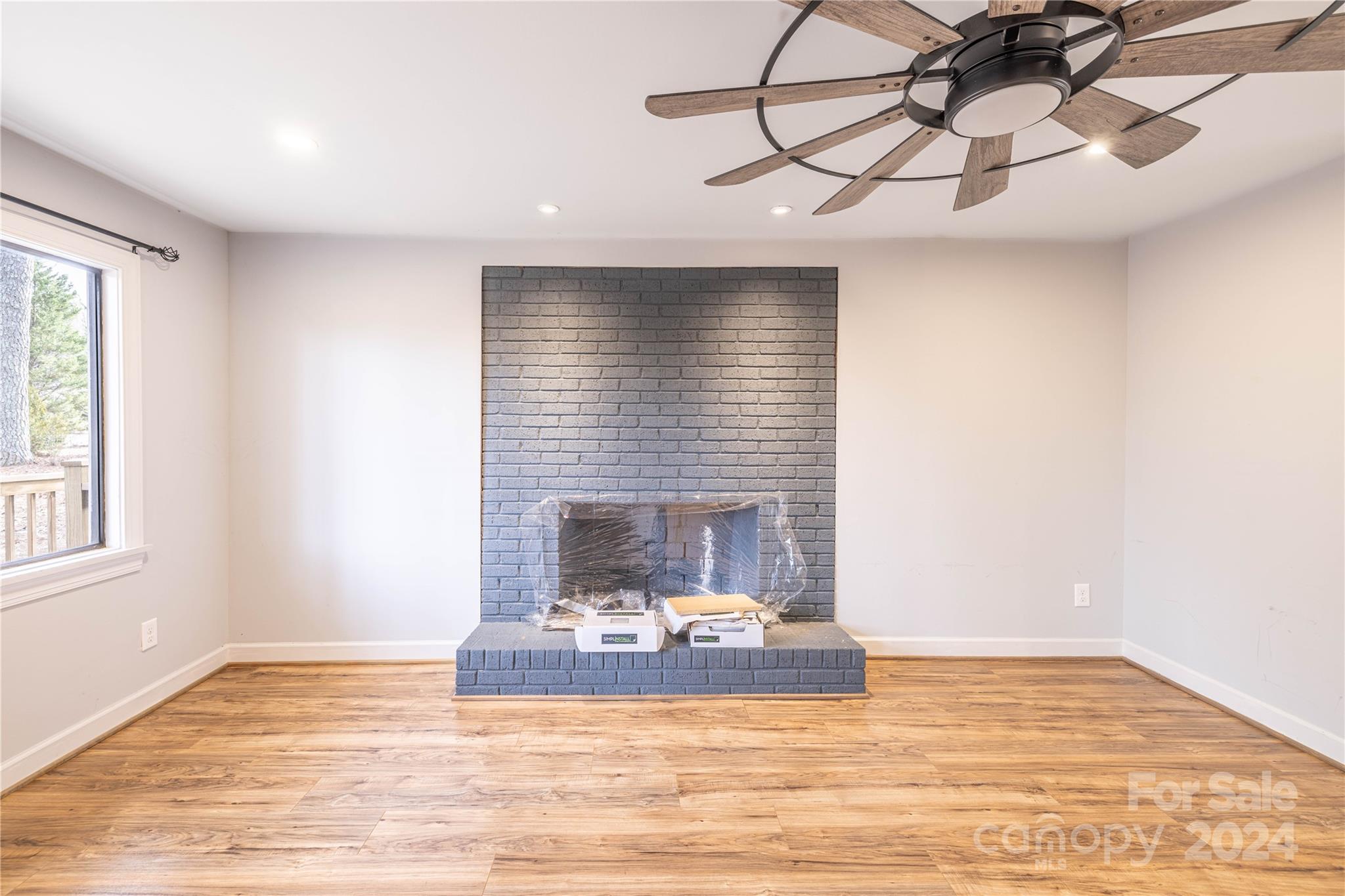 1284 Haywood Road