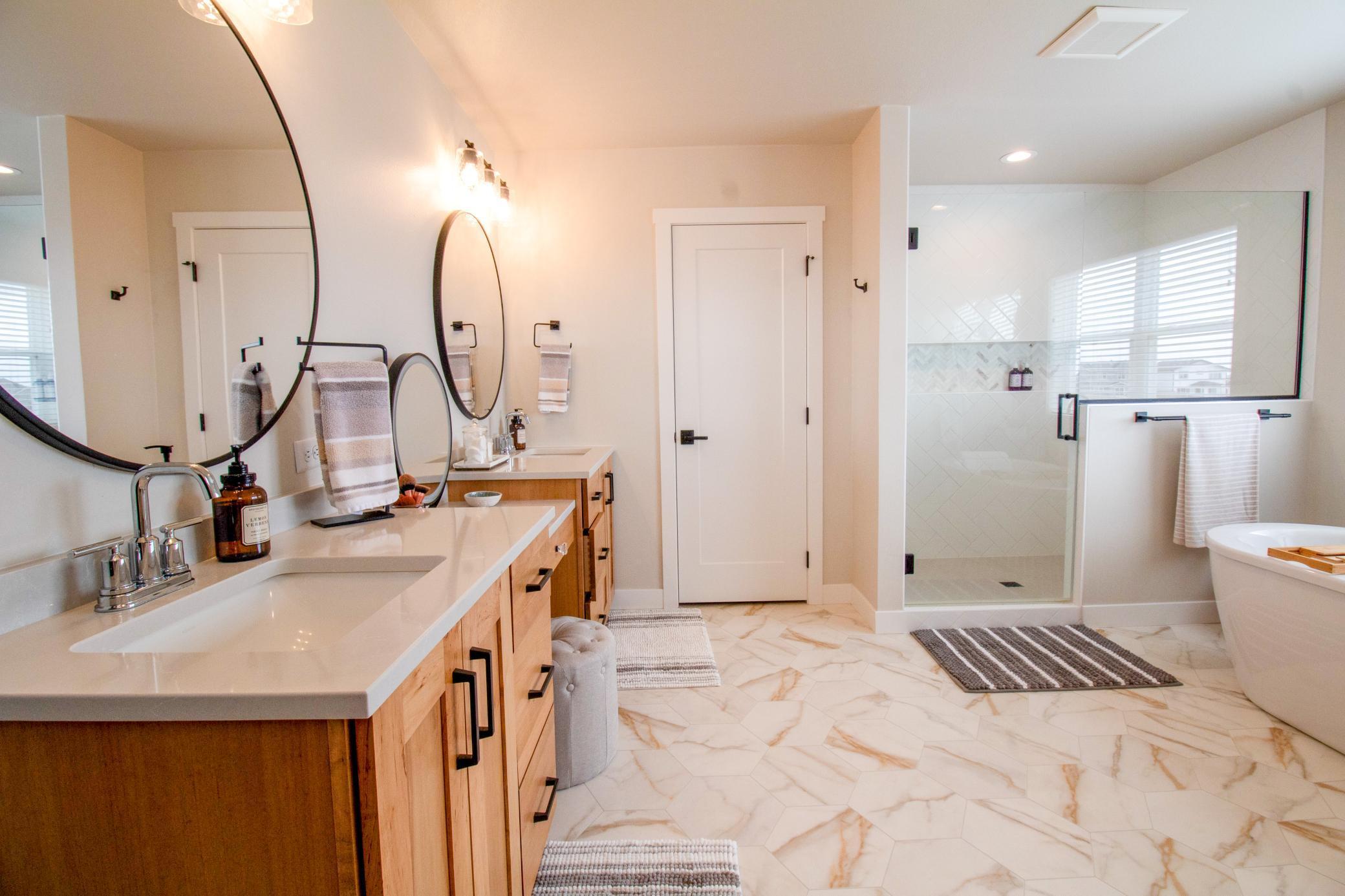 8825 Meadowlark Parkway