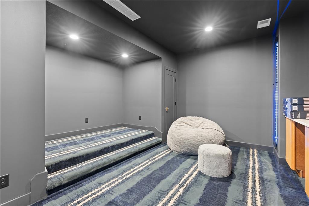 4 Broken Arrow Court