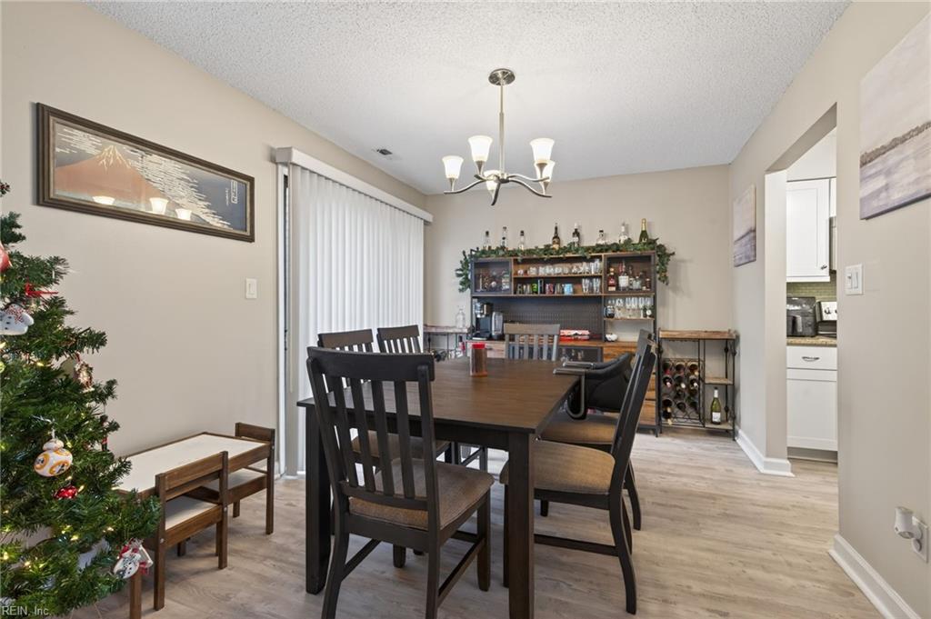 1512 Colonnade Drive