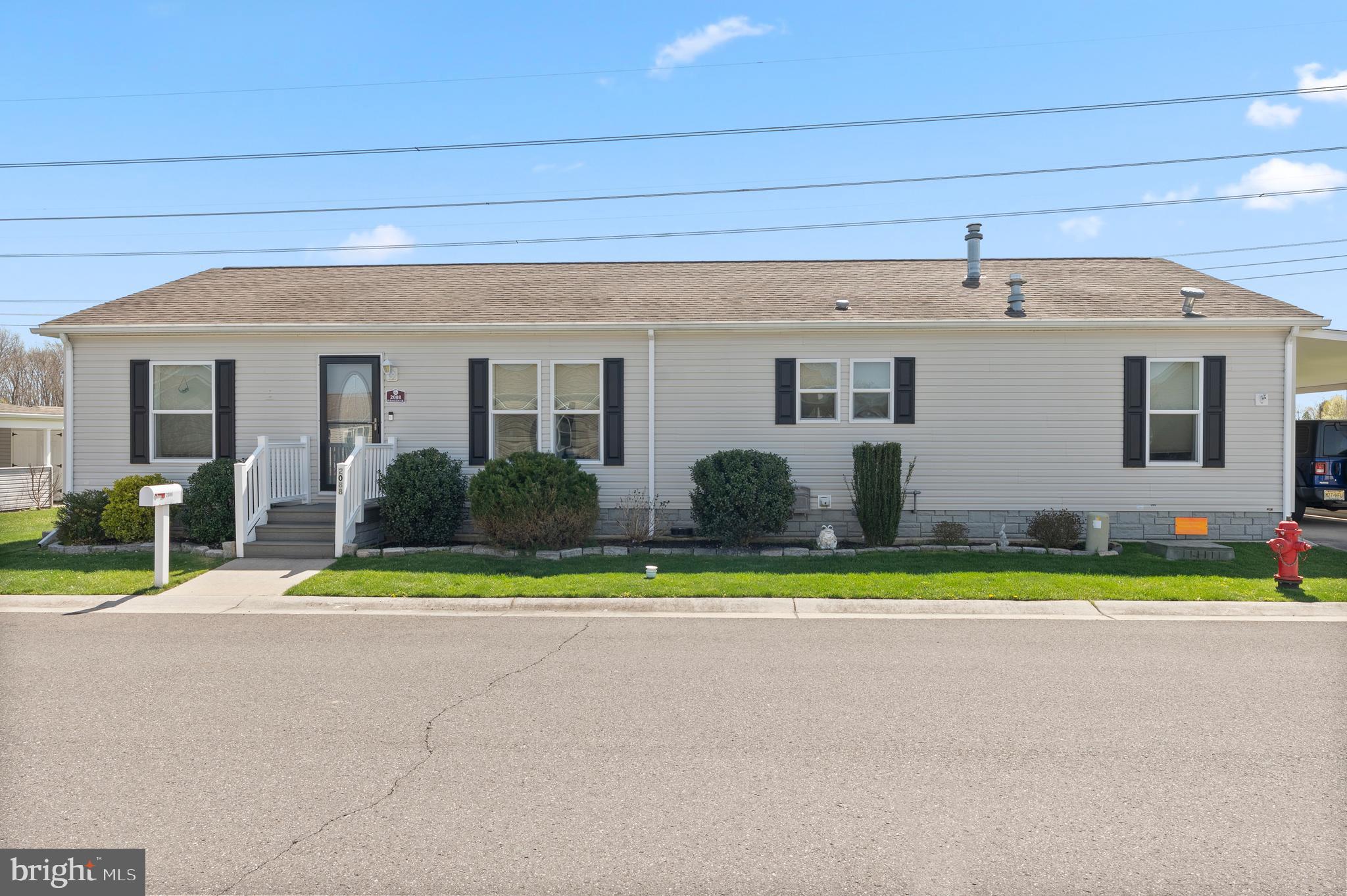 2088 Burlington Cir  