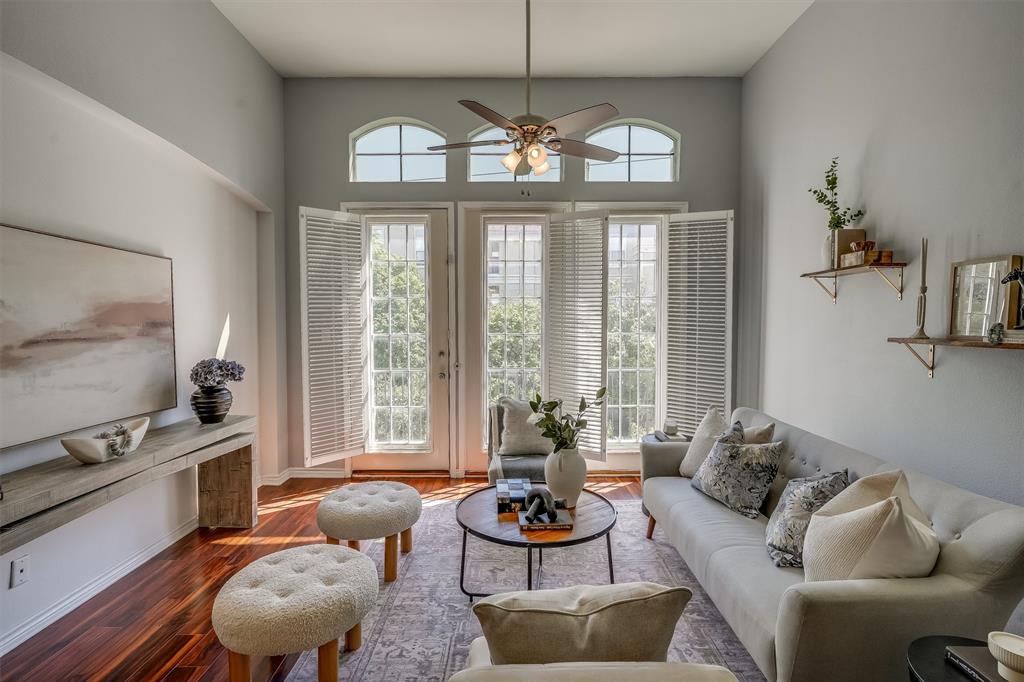 1020 Texas Street 3304