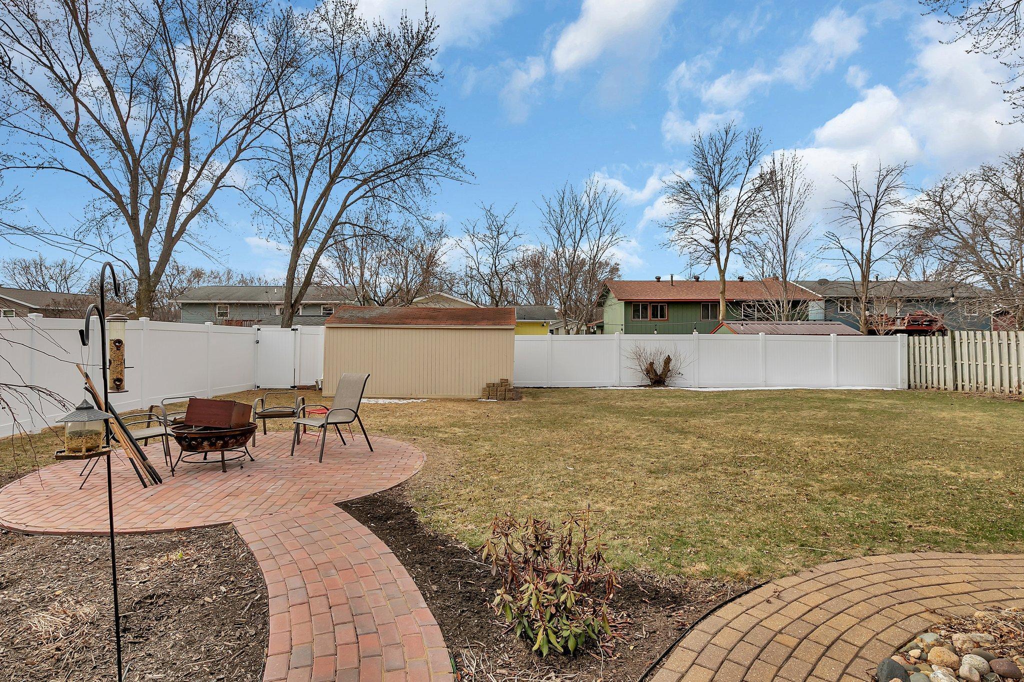 2922 Monroe Place