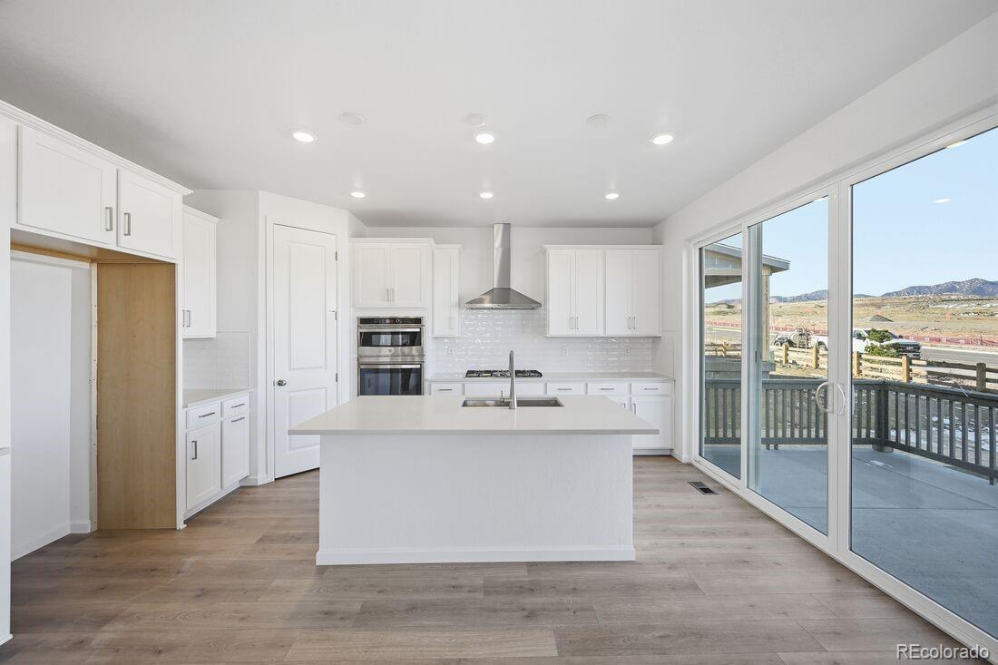 16857 W 92nd Loop