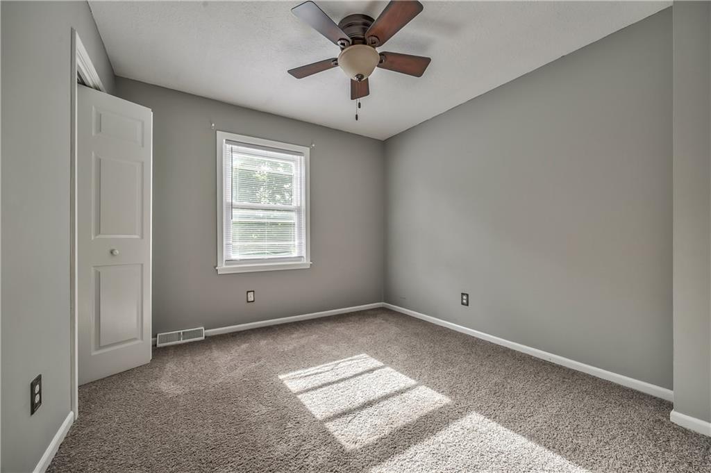 529 SW Windmill Lane