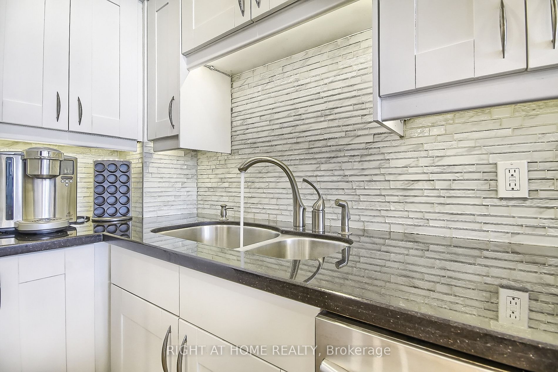 955 E O'connor Dr Ph7