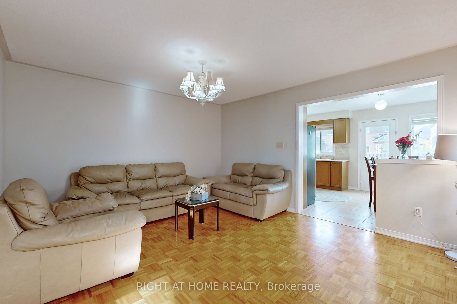 50 Argento Cres Upper