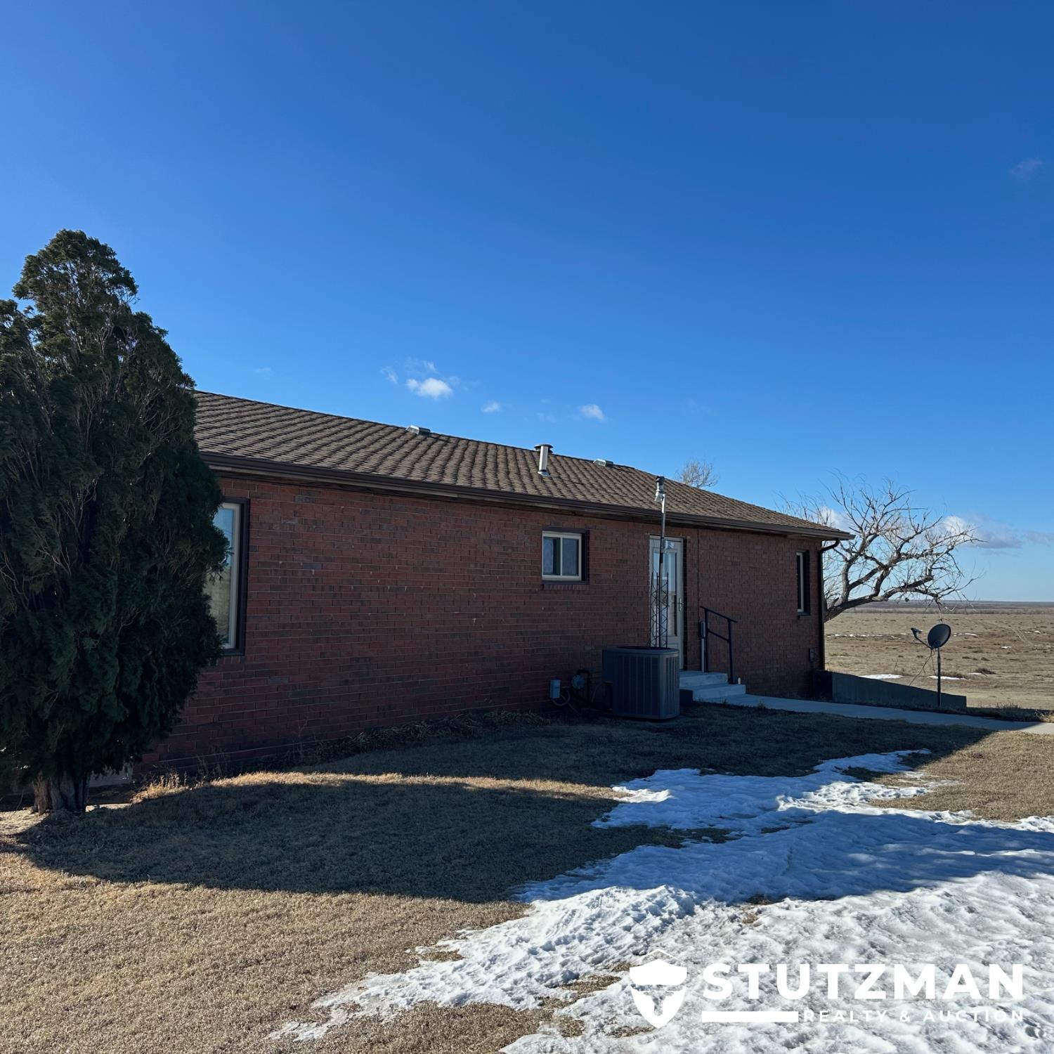 1047 Road H