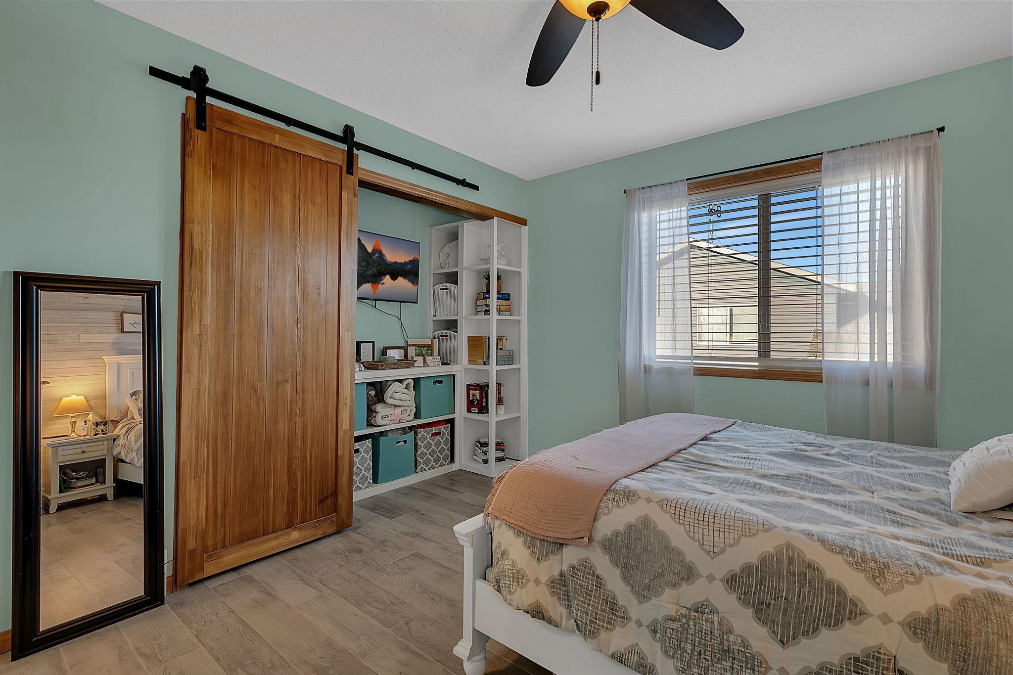 1083 Lawrence Circle