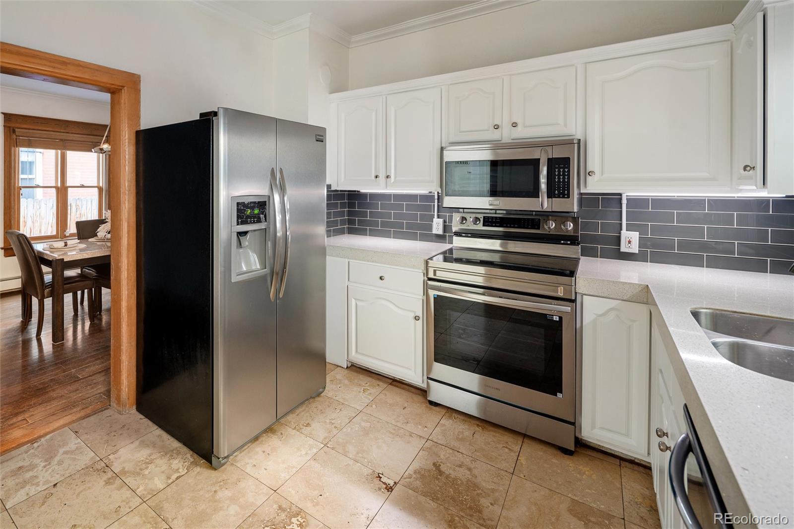 2078 S Pennsylvania Street