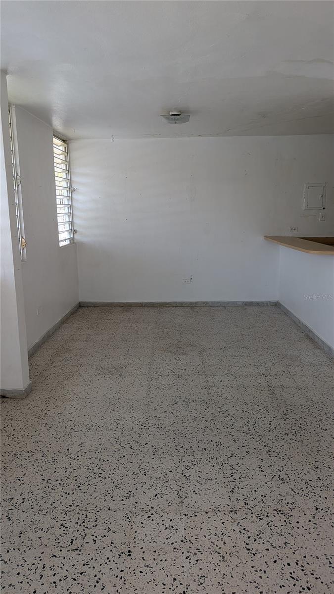 Urb. Santa Elena Calle 9 E-5