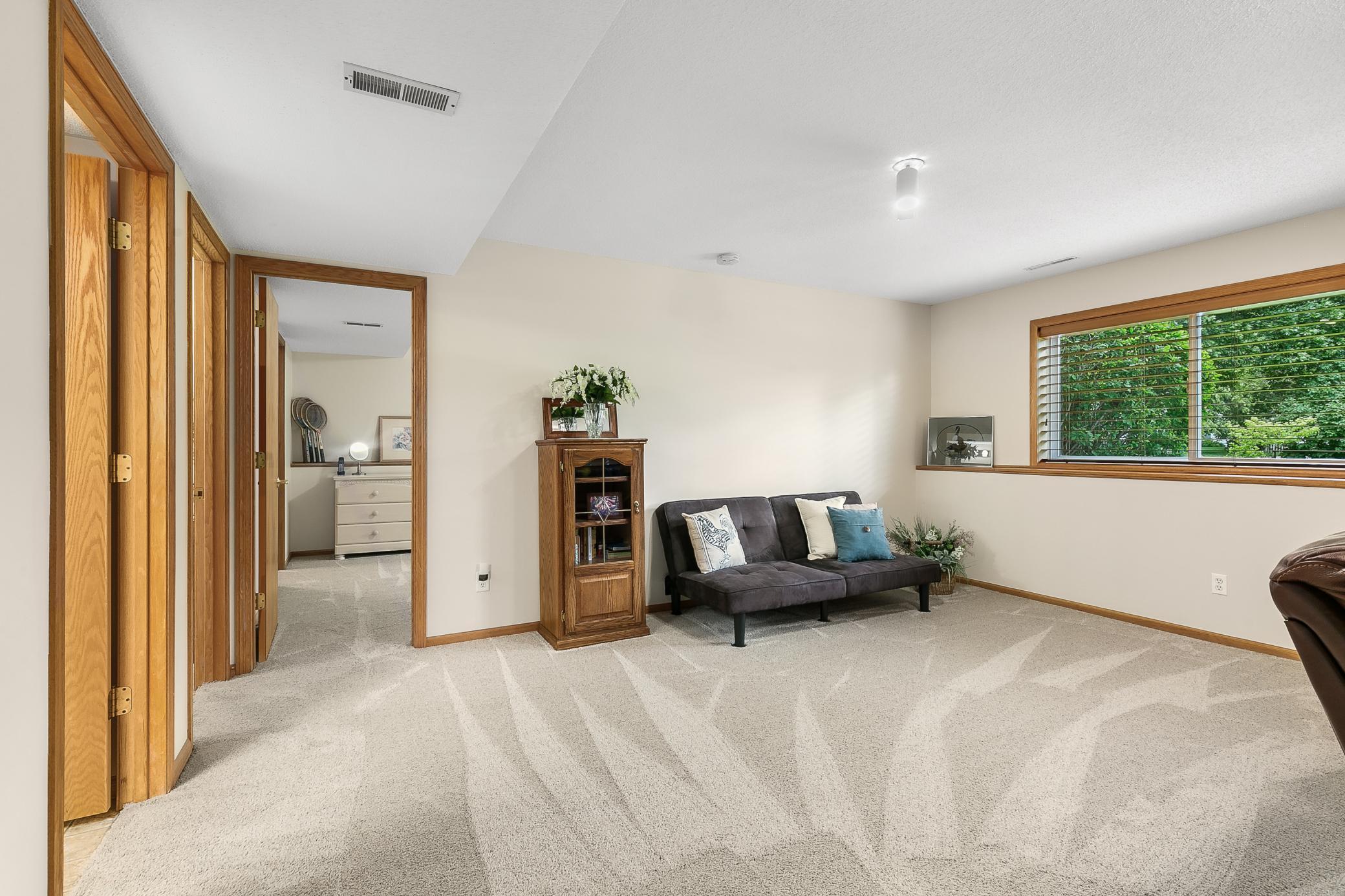 2206 Viking Drive