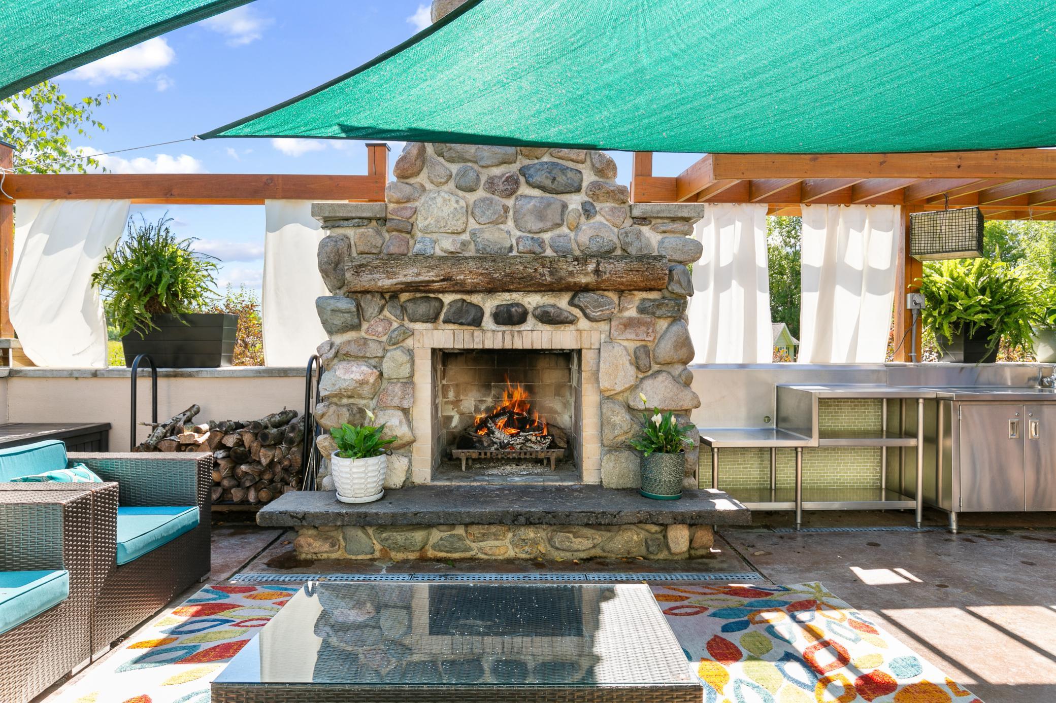 20942 Marshfield Circle