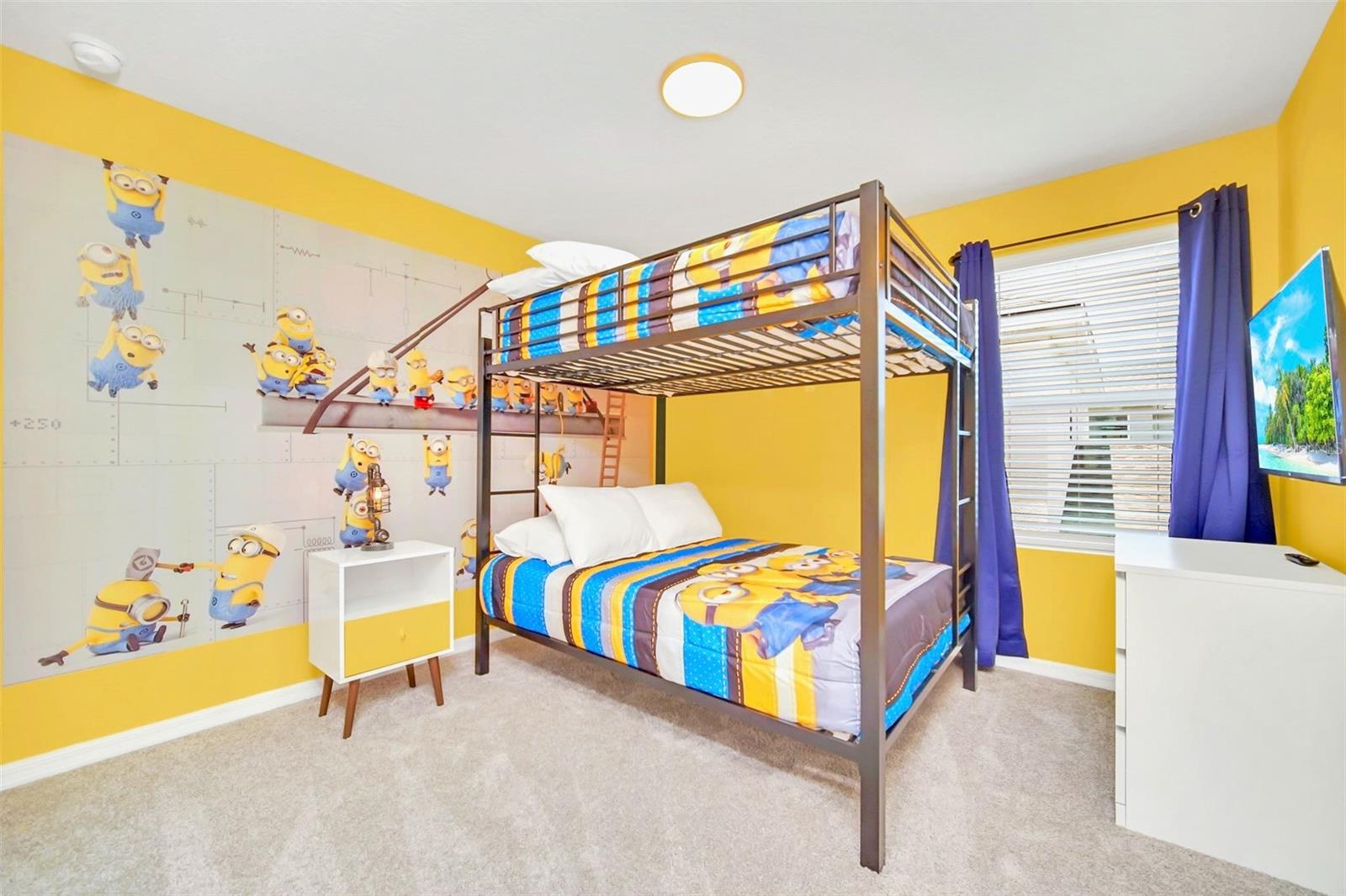 1959 Tropical Palms Circle
