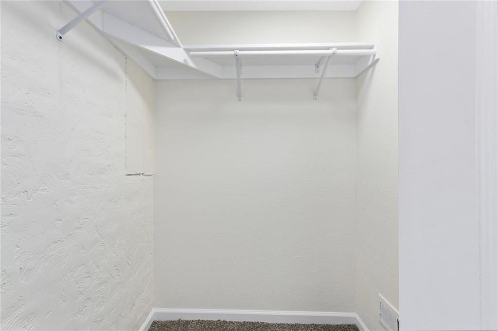 3705 N Walrond Avenue