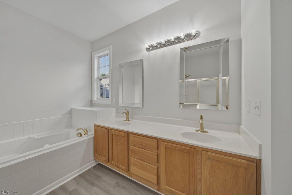 2820 Castling Crossing