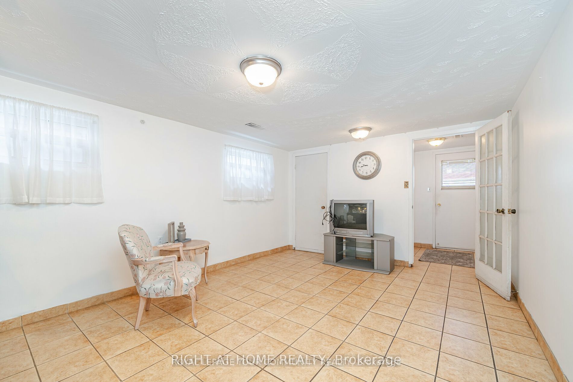 65 Plunkett Rd