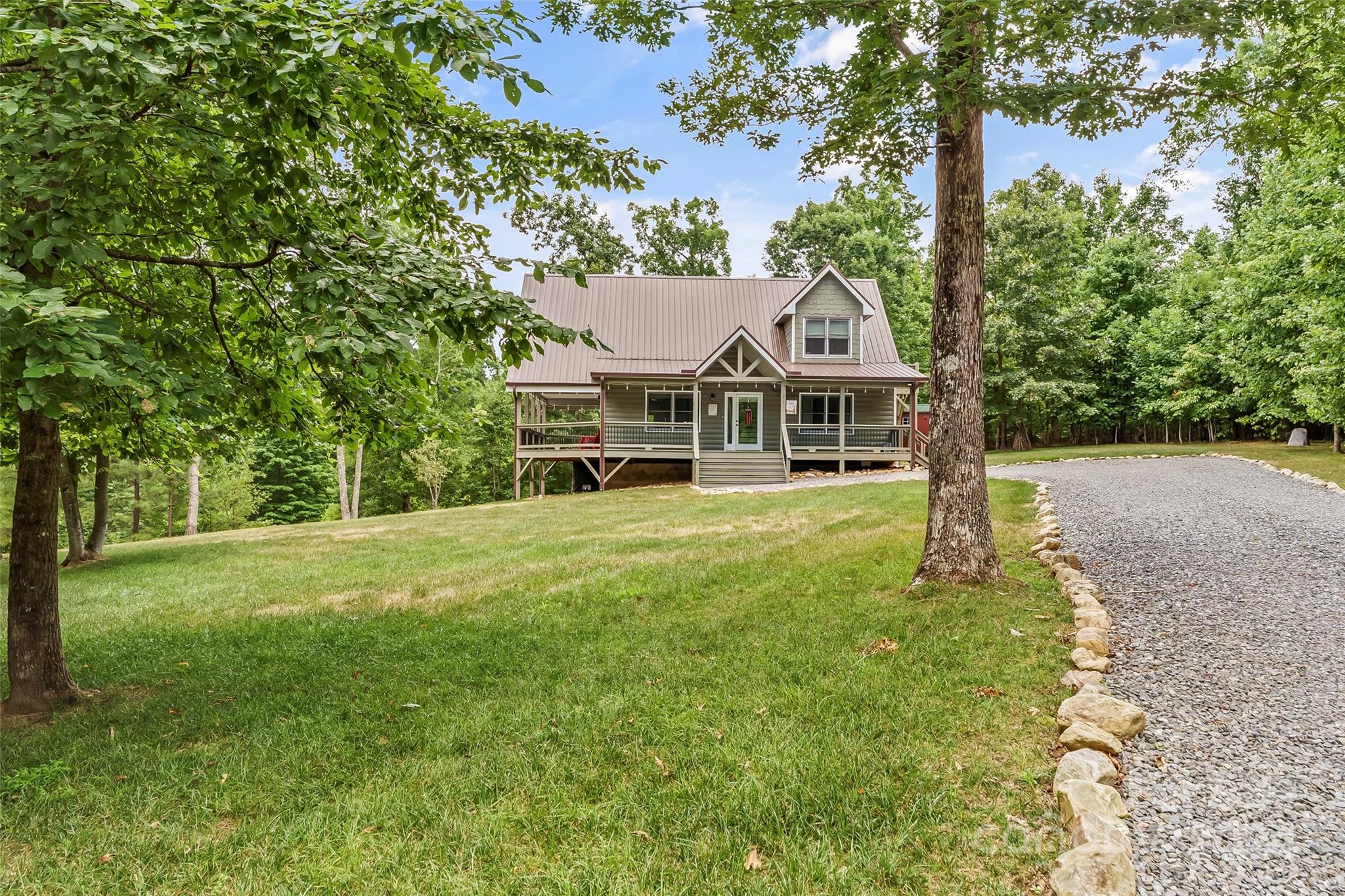 21 Lakeview Trail