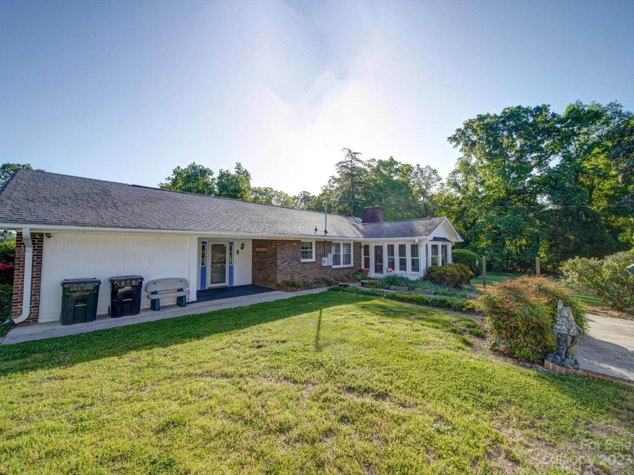 1106 Arden Drive
