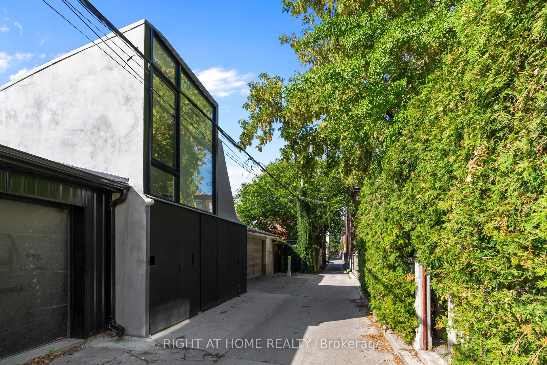 44 Foxley St