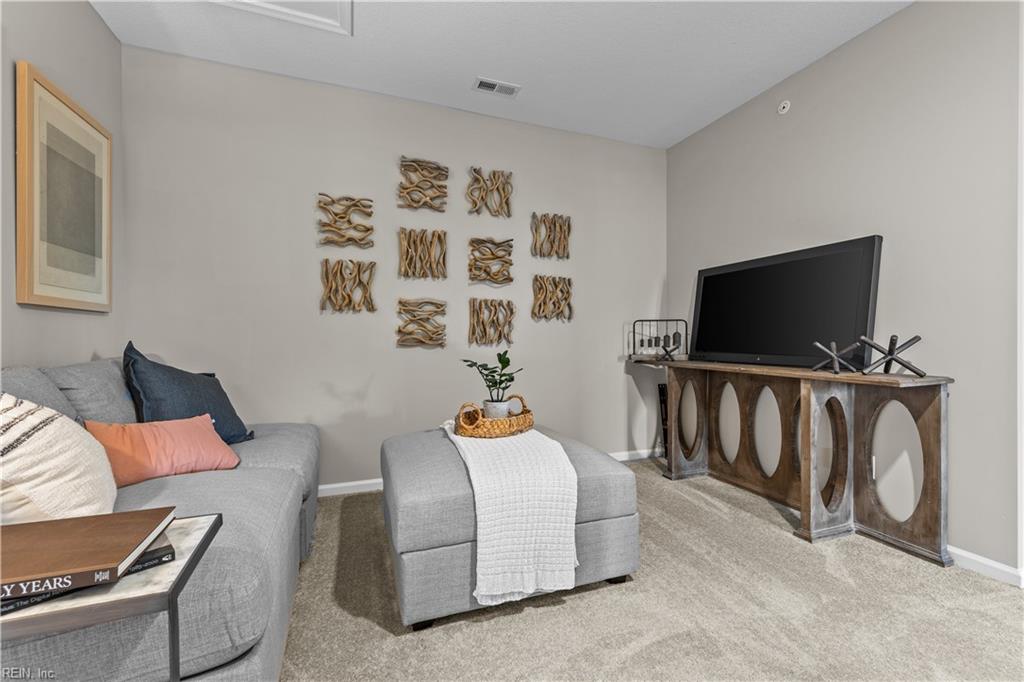 806 Watermark Way