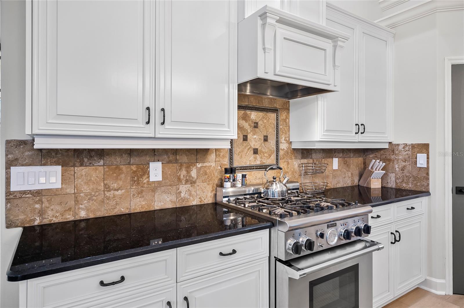 15 S Waterview Drive