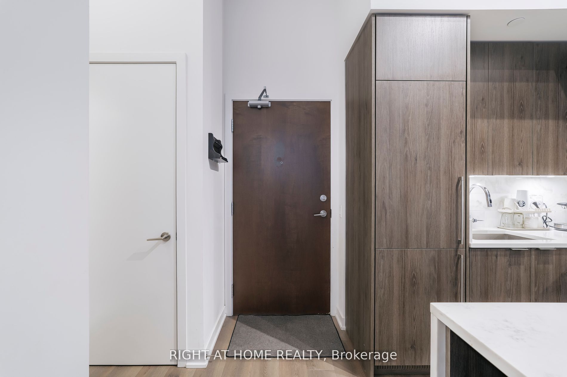 38 Iannuzzi St 111