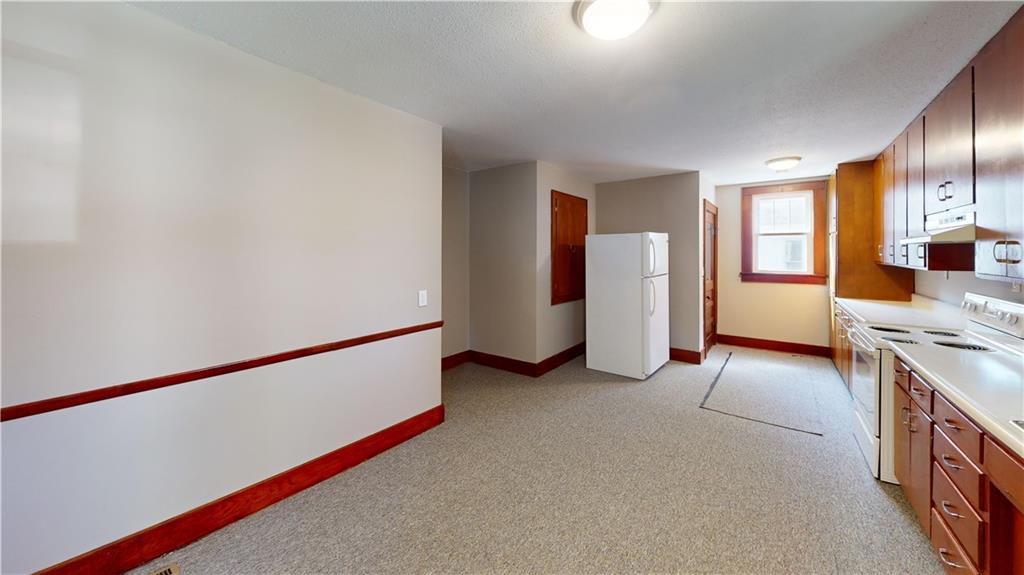 329 W Hunter Street