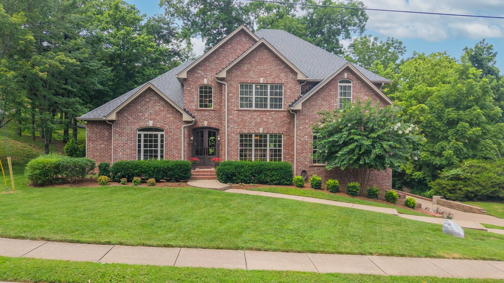 127 Country Hills Dr