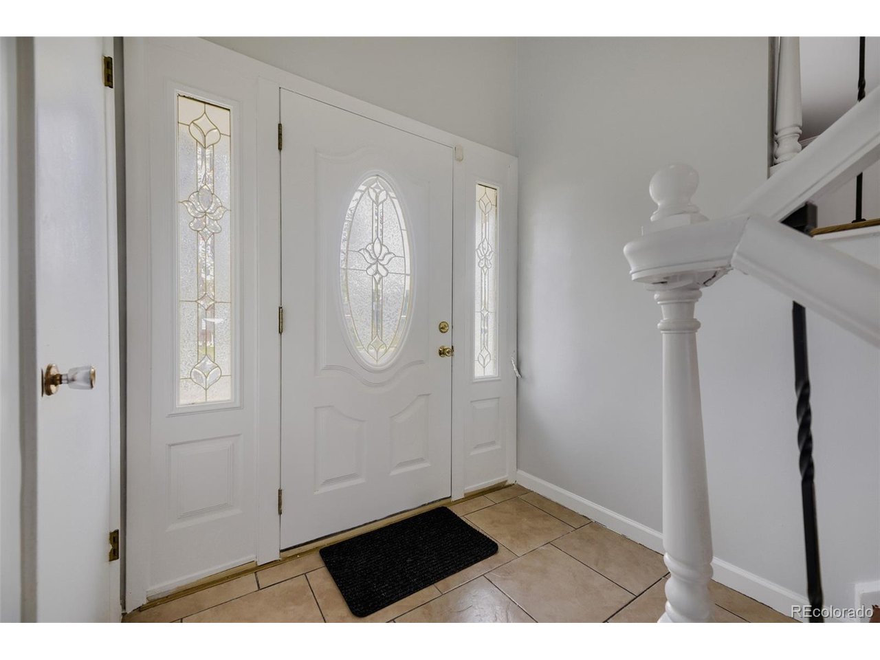 This great 4 bed, 2 bath home is centrally located near I-225 and Mississippi with easy access to many shopping/dining destinations, the Aurora town center, the Gardens on Havana, DTC, Anschutz Medical Campus and downtown Denver. 2 car garage and Spacious backyard. Fresh paint inside out. Split level with 2 living spaces ideal for multi-generational living. This home is Move-in ready.