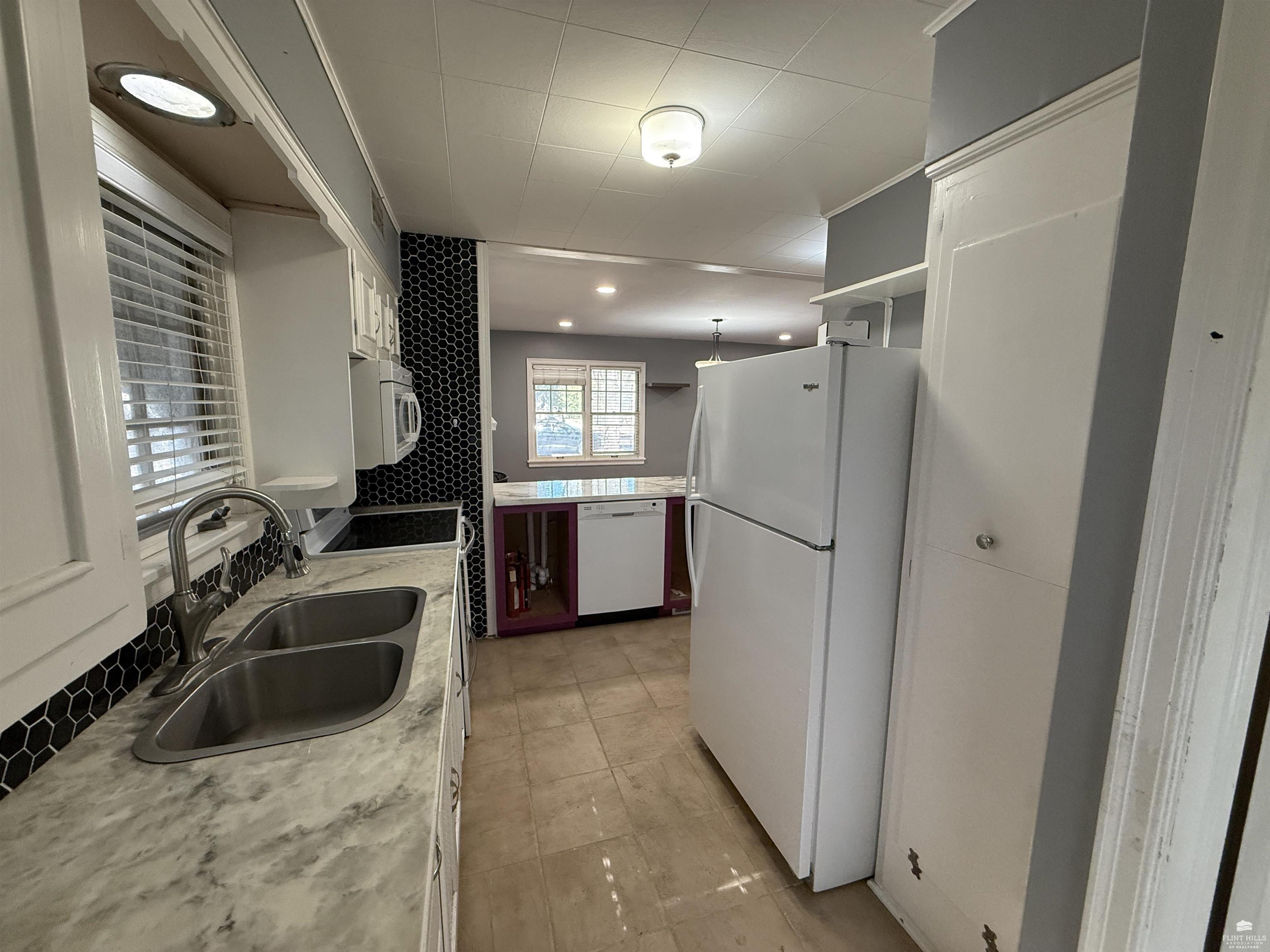 1021 Bertrand Street