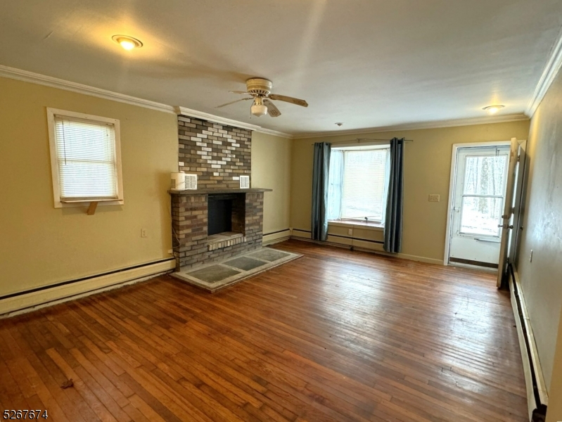 10 Woodside Dr
