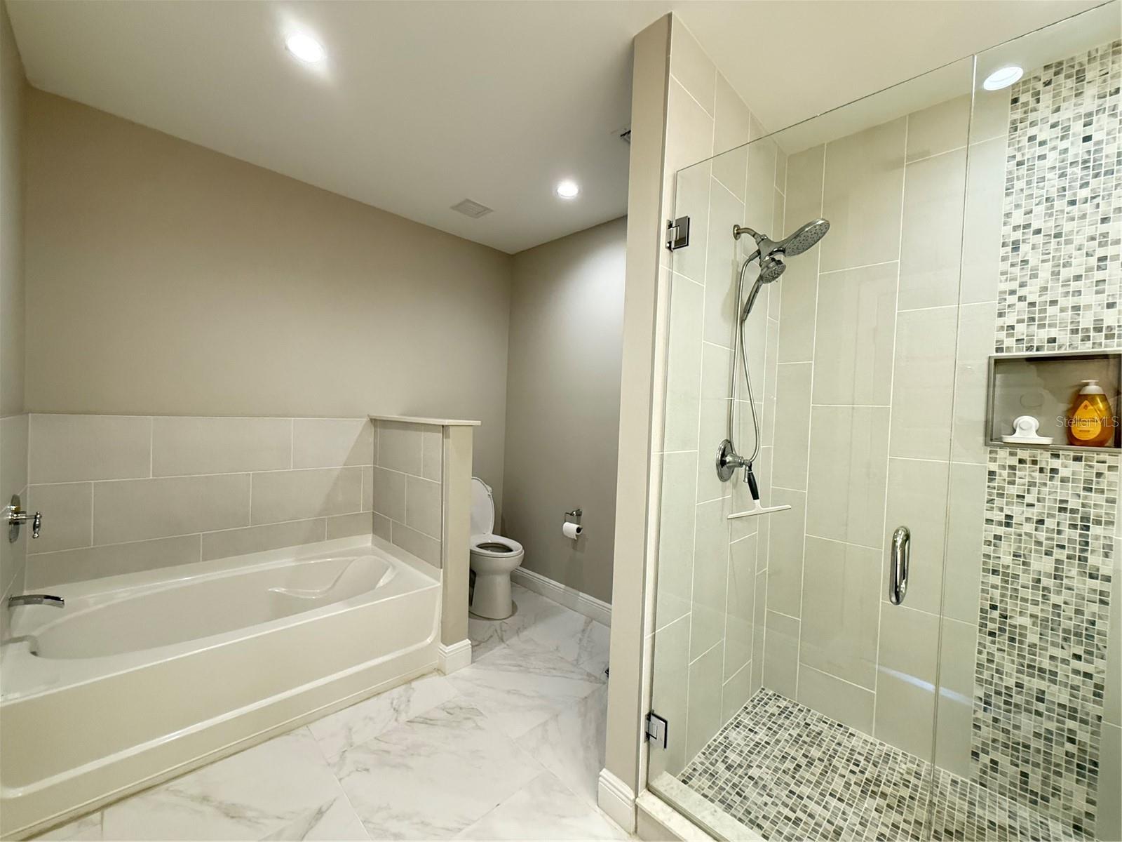 Residential for sale in Montverde, Florida, O6309677