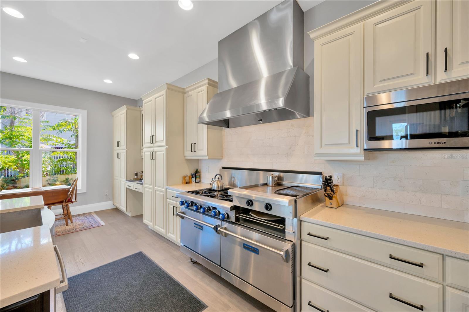 2802 Northpointe Lane