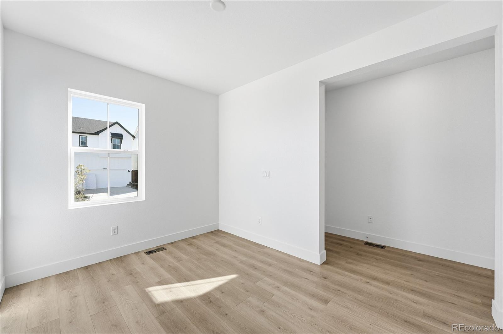 16965 W 92nd Loop