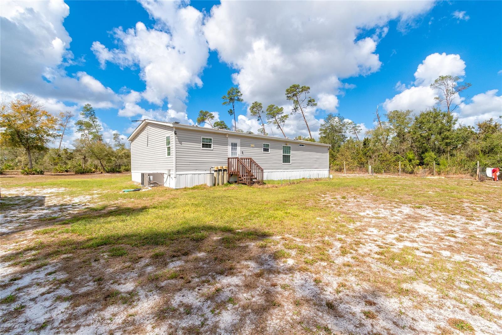 42300 Fonseca Lane