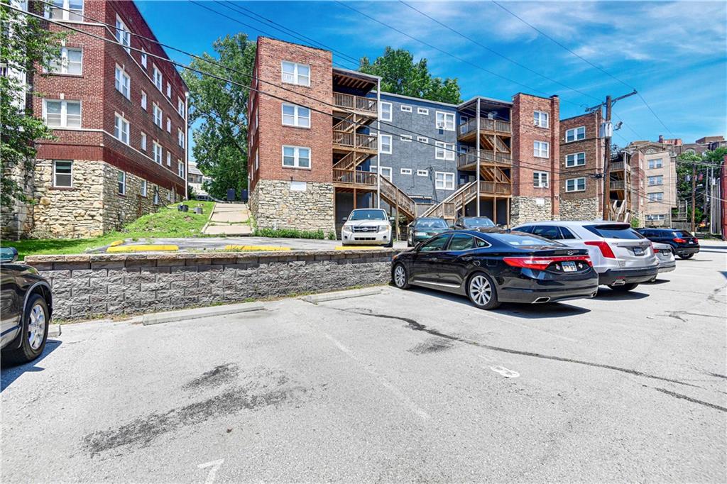 212 Emanuel Cleaver Ii Boulevard 2 West