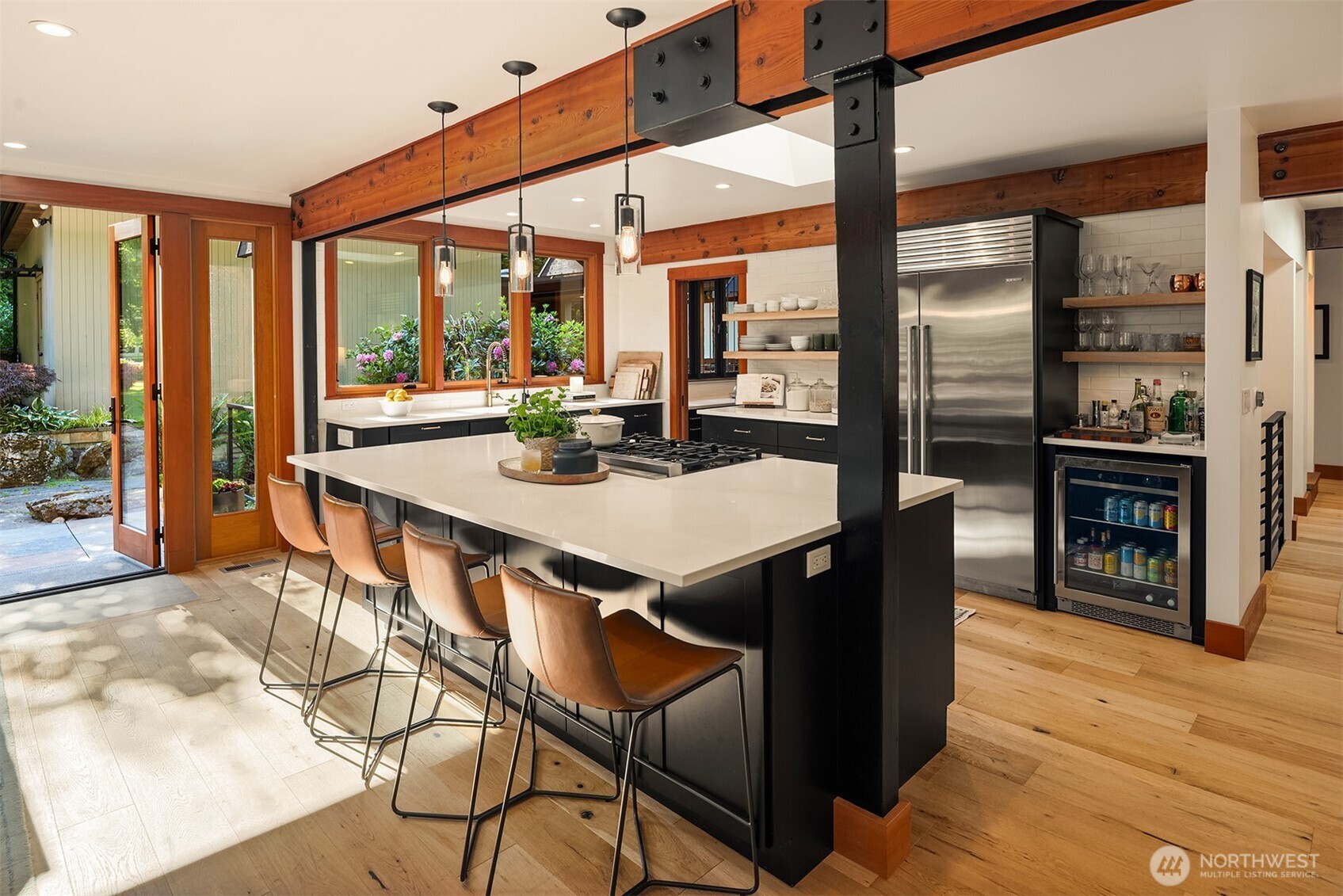 Sunny and bright kitchen