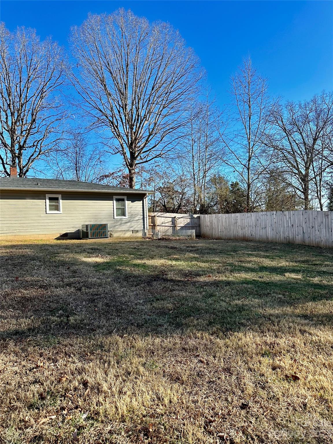 2736 Fairwood Drive