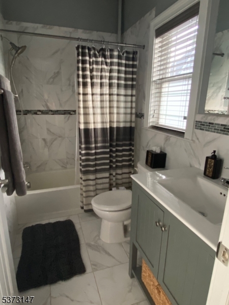 213 Edgar Pl