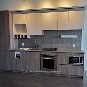 950 Portage Pkwy 501